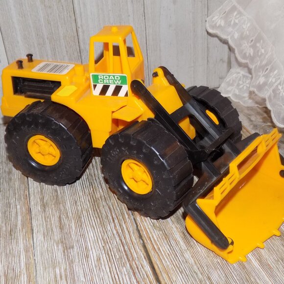 TOY TRACTOR YELLOW PLASTIC * - Picture 7 of 10